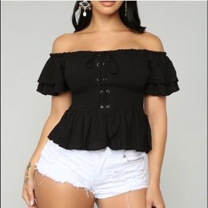 Anaith Off Shoulder Top